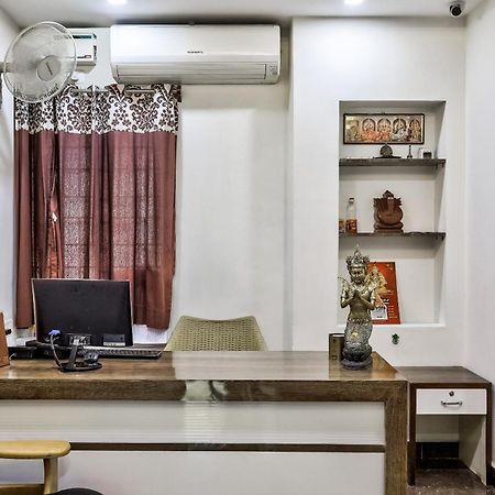 Hotel O Nimalan Residency Shenoy Nagar Anna Nagar Near Pvr Cinemas Skywalk Chennai Dış mekan fotoğraf