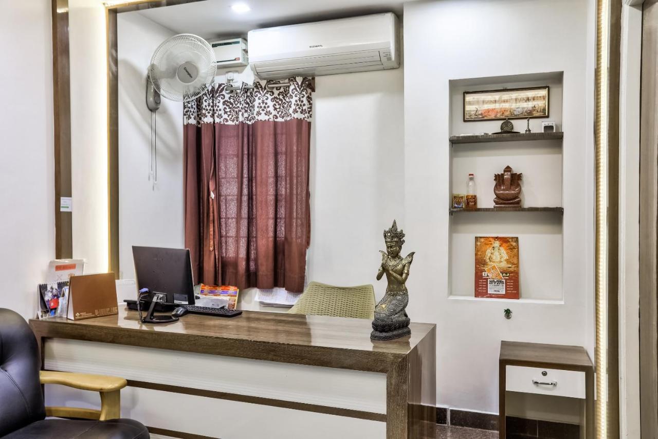 Hotel O Nimalan Residency Shenoy Nagar Anna Nagar Near Pvr Cinemas Skywalk Chennai Dış mekan fotoğraf