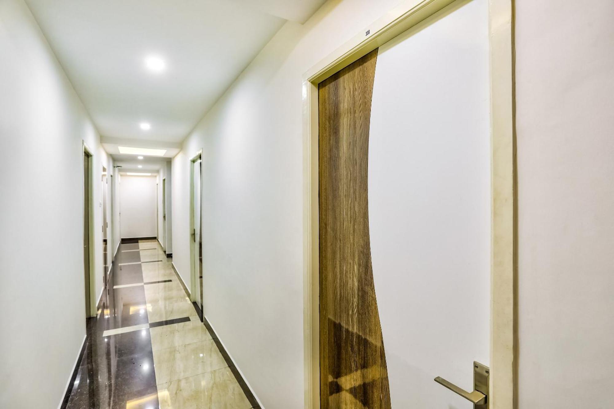 Hotel O Nimalan Residency Shenoy Nagar Anna Nagar Near Pvr Cinemas Skywalk Chennai Dış mekan fotoğraf